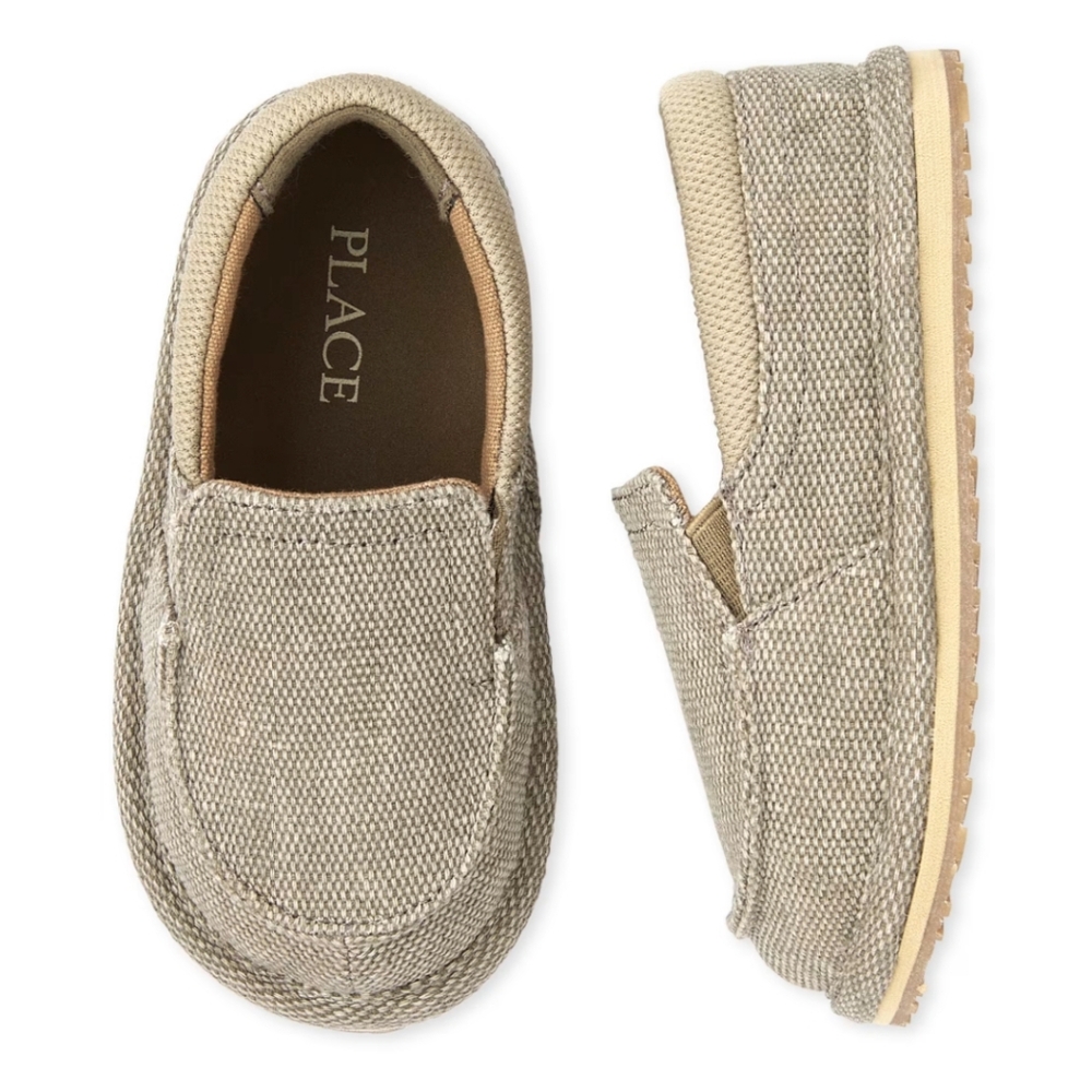 NWOT Children's Place Boys Slip on Deck Shoes Tan Size 2